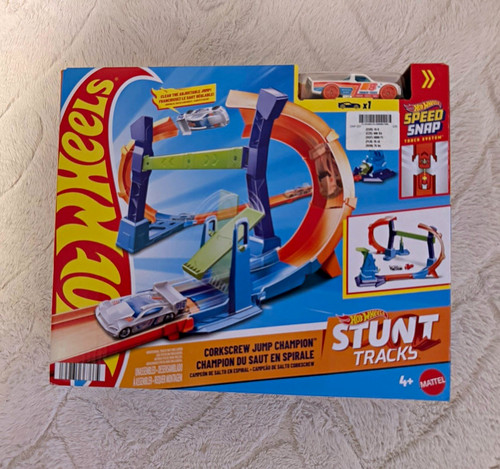 Hot wheels stunt tracks - hot,