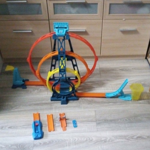 Hot wheels loopingbahn - hot,