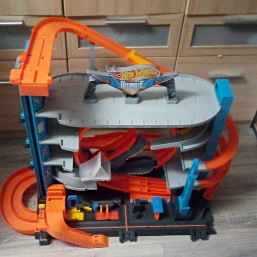 Hot wheels ultimate - hot,