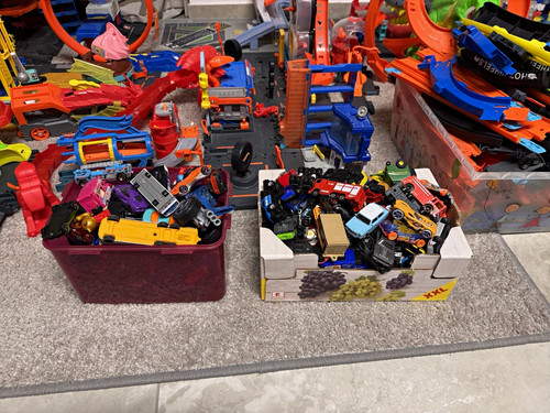 Hot wheels konvolut - hot,