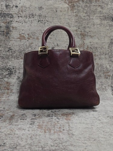 Wunderschöne fendi twins - wunderschöne,