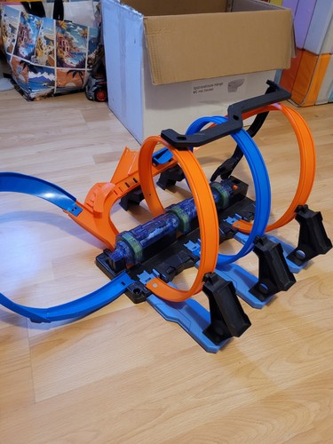 Hot wheels looping bahn - hot,
